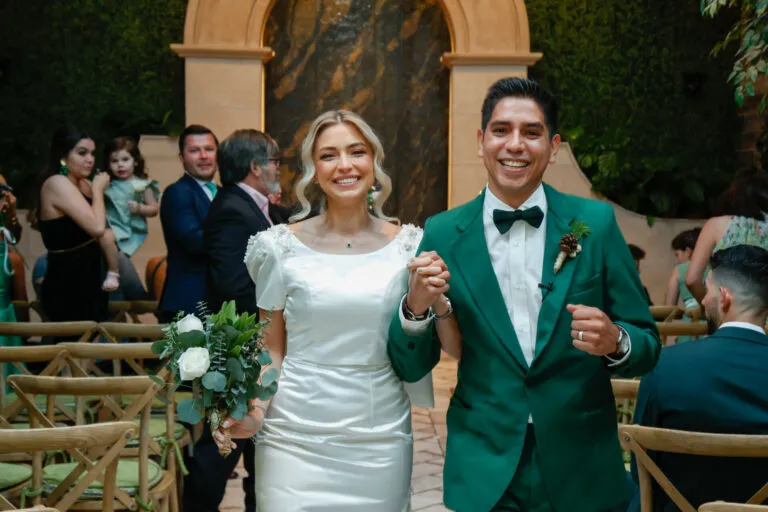 Wedding photography by Sydney Frank, image 1