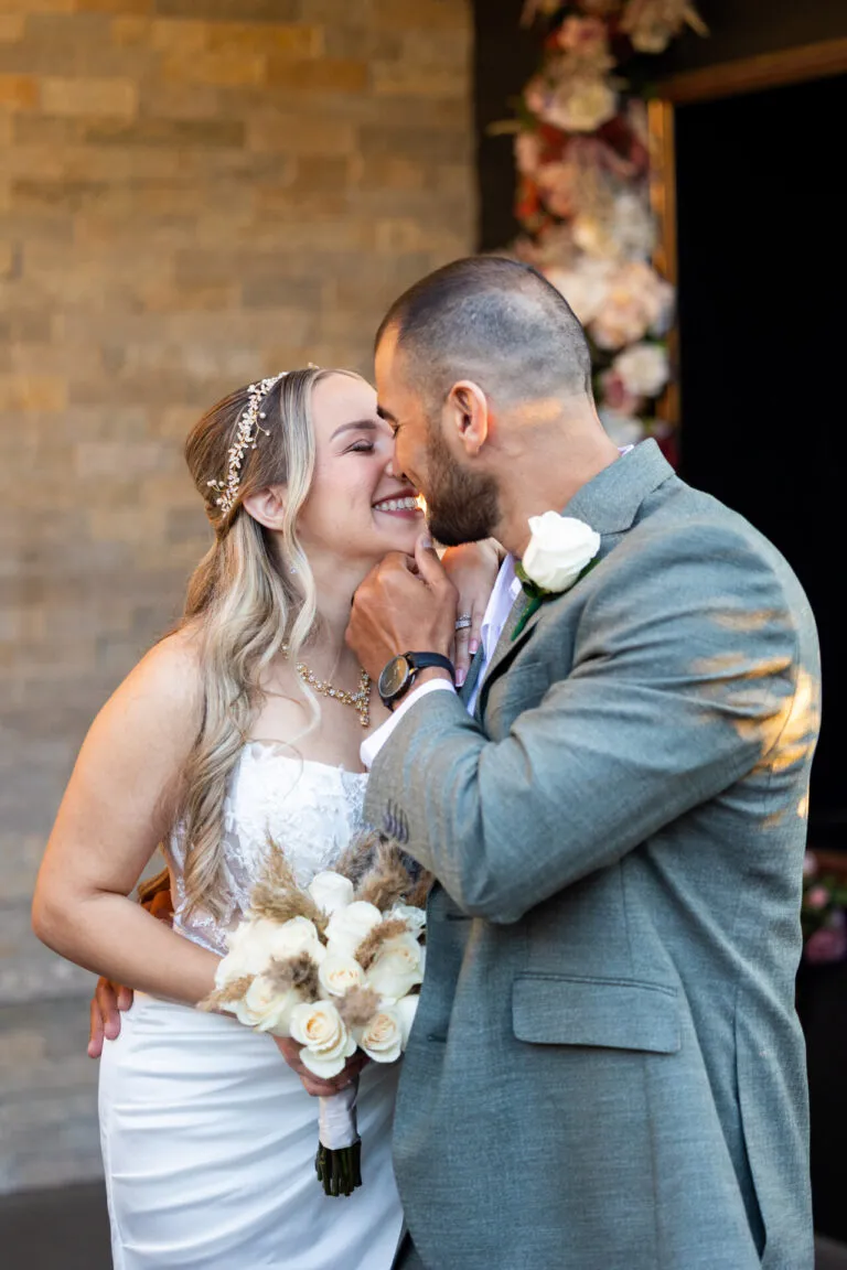 Wedding photography by Dawn Manual, image 4