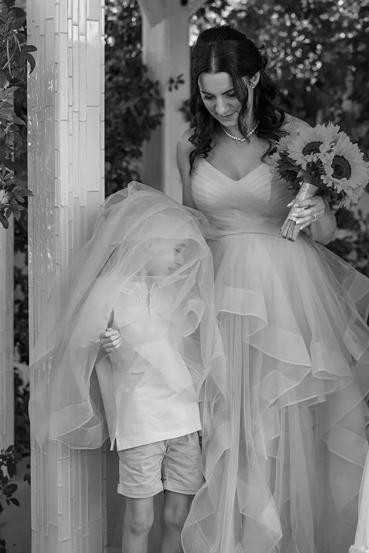 Wedding photography by Liv Mobley, image 10