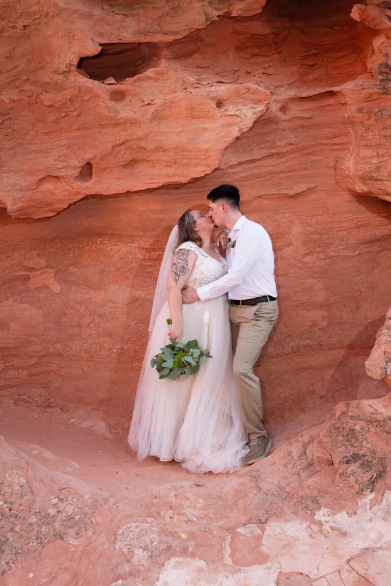 Wedding photography by Shannon Oleson, image 13