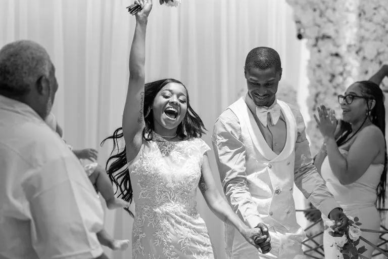 Wedding photography by Liv Mobley, image 16