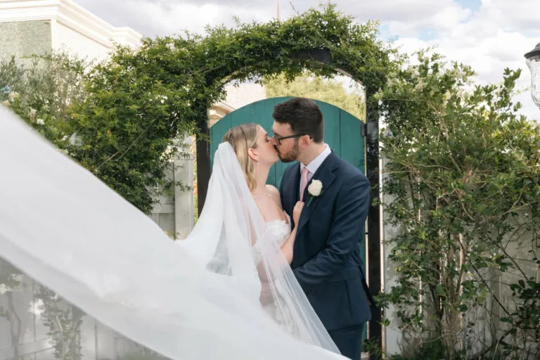 Wedding photography by Sydney Frank, image 17