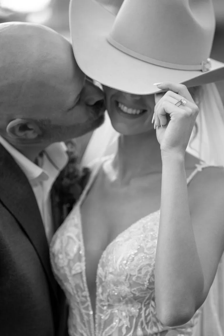 Wedding photography by Kevin Kerestic, image 18
